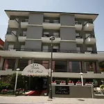 Florida Park ベラーリア・イジェア・マリーナ